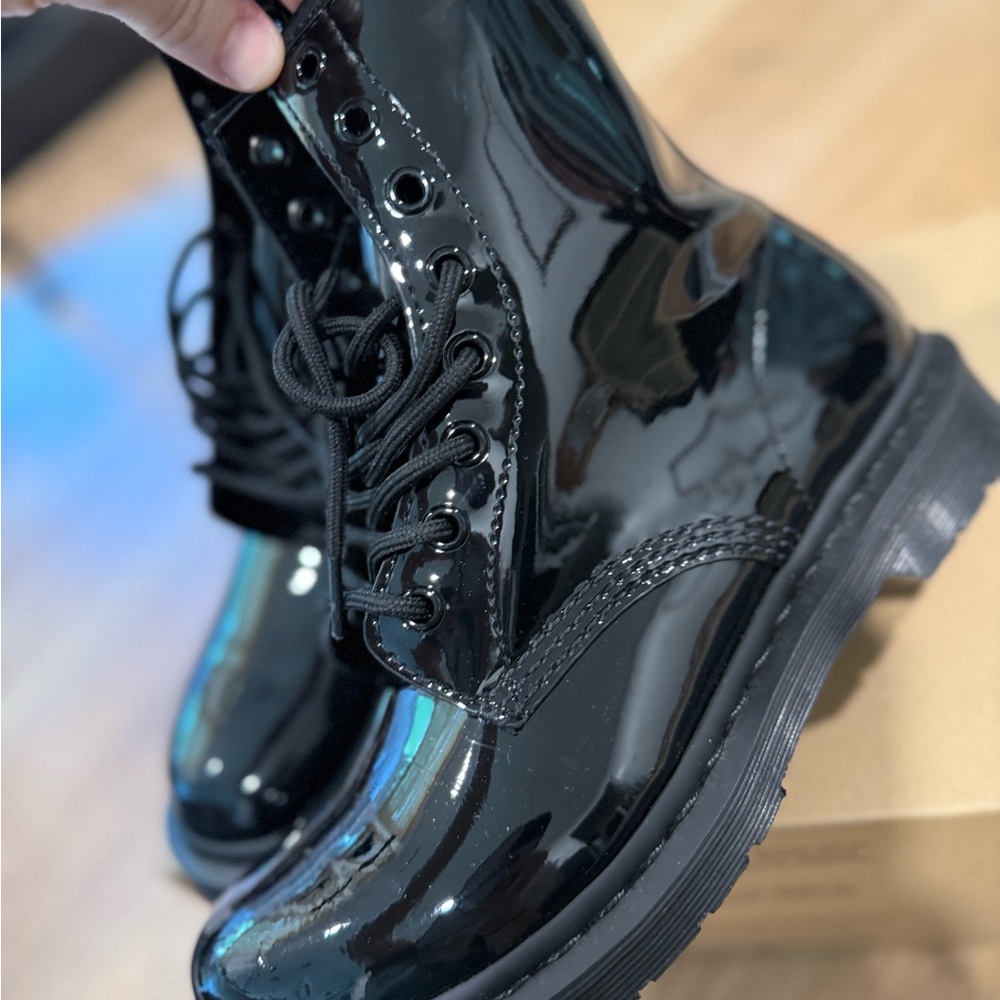 Dr. Martens Black 1460 Mono patent leather Lace-Up Boots